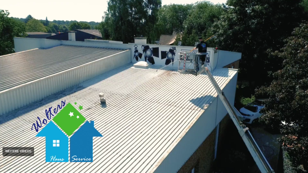 Video-Vorschaubild: Werterhalt durch fachgerechte Dachreinigung bei Osterwald